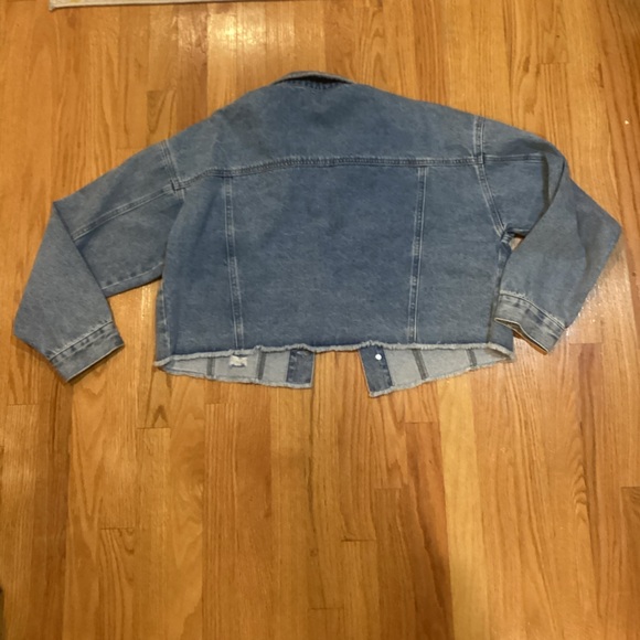 Cropped denim jacket - Picture 4 of 4